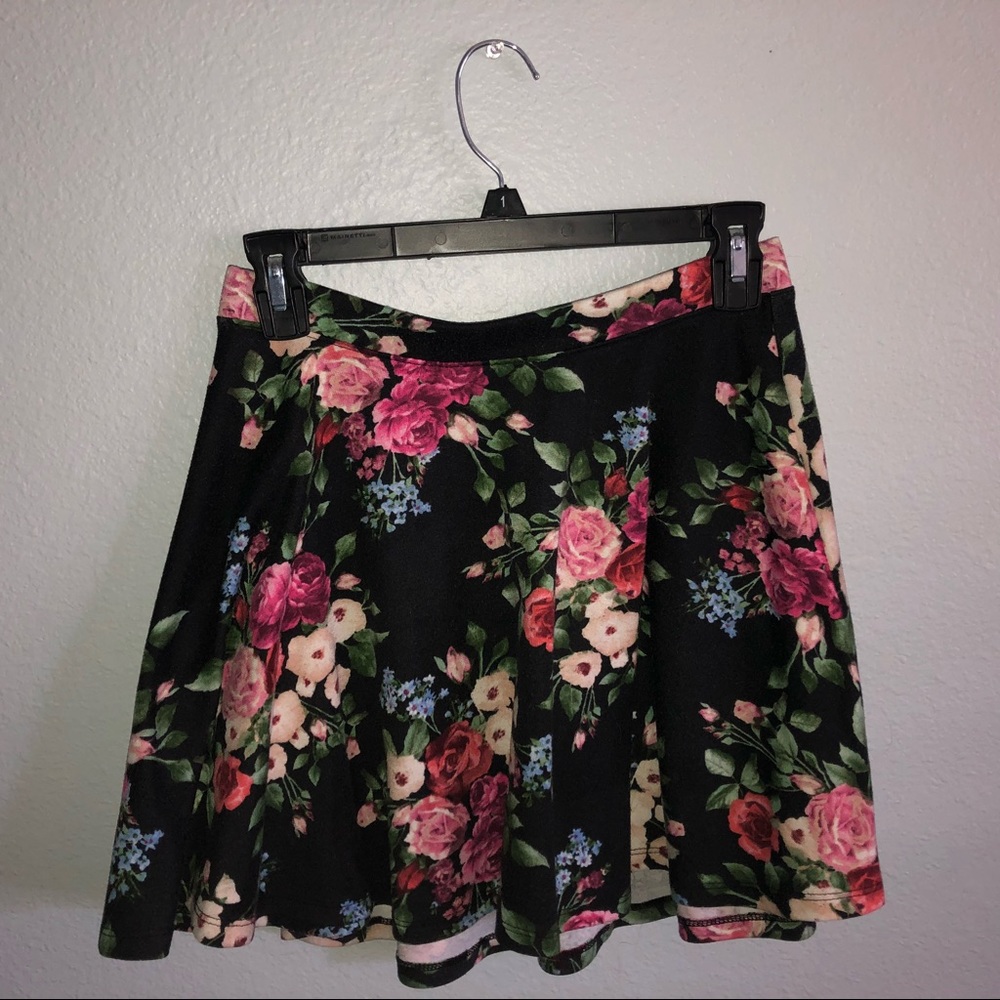 Floral Skater Skirt -Forever 21